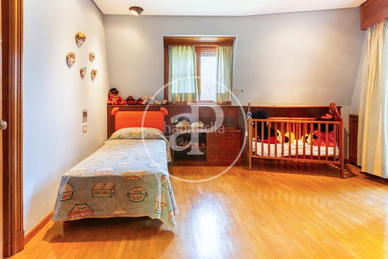 Foto 72a6863d-9ce0-42c8-bfd3-d89f44a5edf3. Miete haus mit heizung parking pool in Casas Verdes Paterna