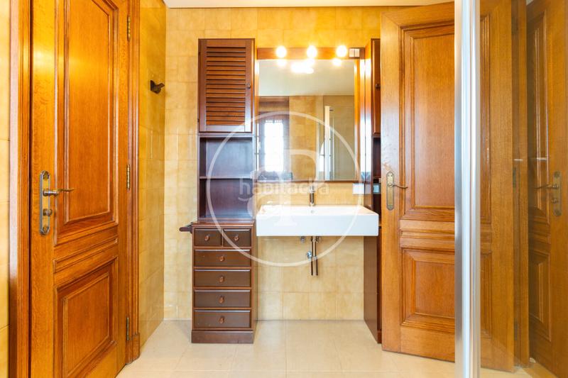 Foto 19f72320-5ebc-4fb7-81dd-91a858bf5883. Rent house with heating parking pool in Casas Verdes Paterna