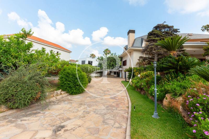 Foto 27689a56-7f44-42b8-8c51-3d04fe1f59c5. Rent house with heating parking pool in Casas Verdes Paterna