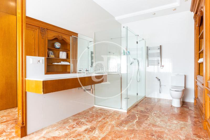 Foto 8ec5d568-ca4e-46f2-a123-256bd7465bfc. Rent house with heating parking pool in Casas Verdes Paterna