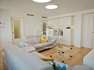 Location Appartement  C/ de la madre alberta giménez. Piso en alquiler en olivereta