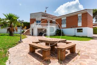 Casa a Picassent. Chalet independiente en venta en picassent
