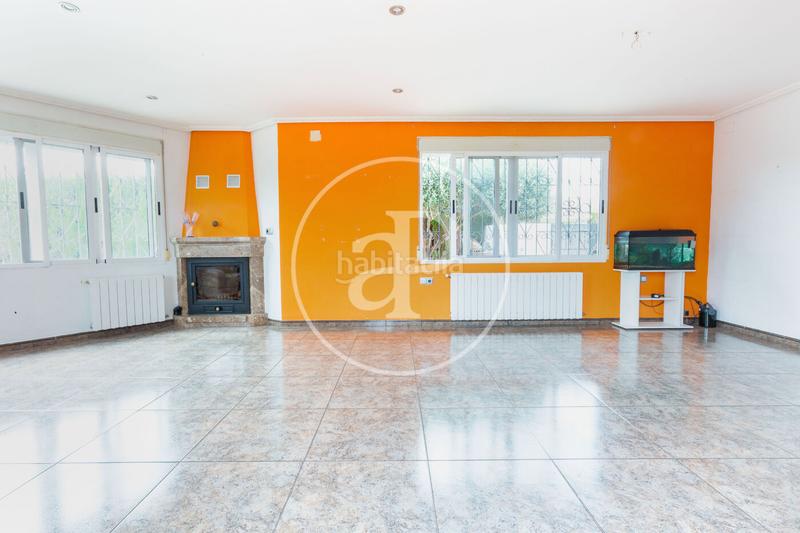 Foto 46af6907-b497-49a0-ae6b-4cb4ba43e09c. Casa chalet independiente en venta en Picassent