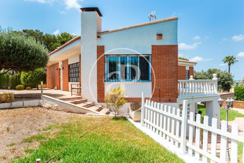 Foto 6c2a7ec4-b55b-4121-9ab3-b5d6d507a06c. Casa chalet independiente en venta en Picassent
