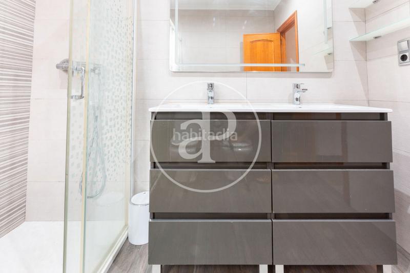 Foto c15cbc98-1ff6-43e7-98ee-a774b6e42abb. Casa chalet independiente en venta en Picassent