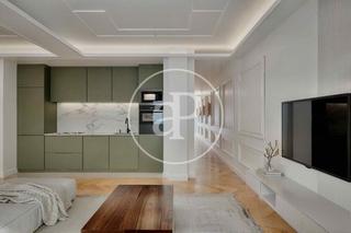 Pis  Carrer de matias perelló. Piso en venta en gran vía