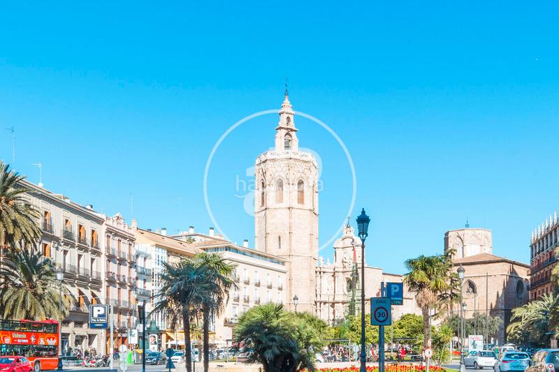 Foto 5fbe4e1f-6fe9-4b5a-bc4a-36332084fa7f. Ático  en venta en la plaza ayuntamiento en Sant Francesc Valencia