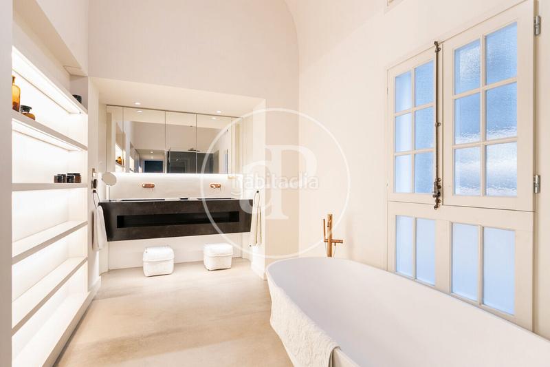 Foto e53d32f4-1782-470e-81b8-609c1a1344a7. Location appartement avec chauffage dans Dreta de l´Eixample Barcelona