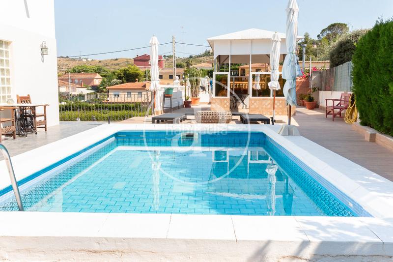 Foto 6a41b48a-788a-45ea-999c-c2619bd6b0e3. Haus mit heizung parking pool in Sierra Perenchiza-Cumbres de Calicanto-Sto Domingo Chiva