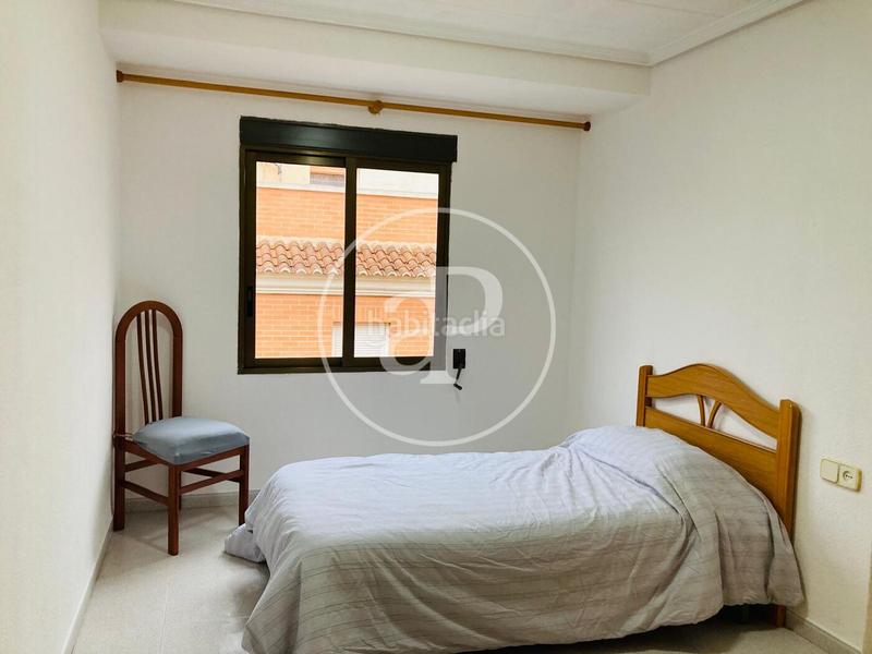 Foto 450b5b90-0a9f-49d9-b5e5-3302ba1bbb4c. Alquiler piso  en alquiler en L´Eixereta Burjassot