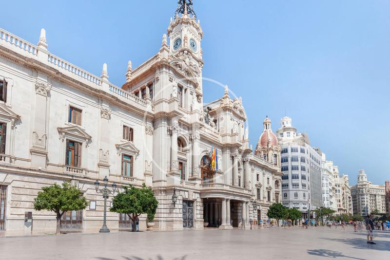 Foto 88a969c2-366c-4268-afbb-086a80b638b8. Piso  en venta en la plaza ayuntamiento en Sant Francesc Valencia