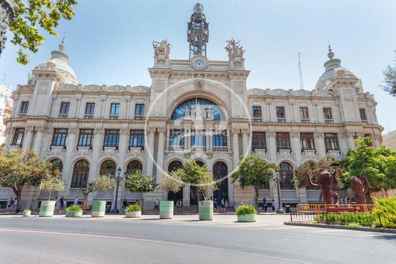 Foto be240696-2e3a-4c09-a69e-88550f621803. Piso  en venta en la plaza ayuntamiento en Sant Francesc Valencia
