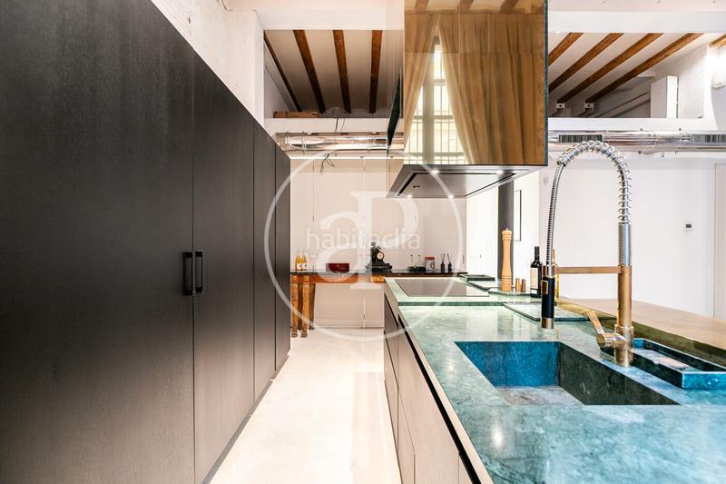 Foto 4a6a4623-246e-4ecb-a88a-089912c66823. Piso casa en venta en el gótico en Gòtic Barcelona