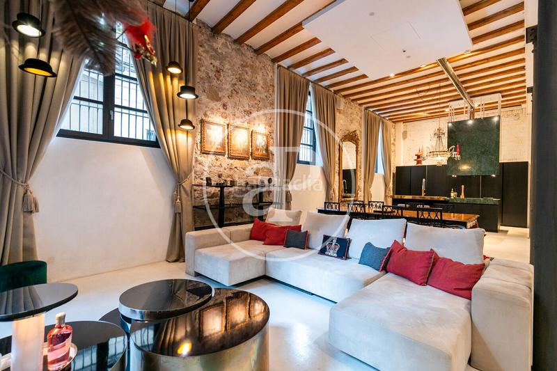 Foto bf7103e9-589f-4d18-94aa-8d52578c6a6a. Piso casa en venta en el gótico en Gòtic Barcelona