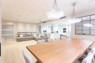 Miete Etagenwohnung  Carrer de dalmases. Piso en alquiler en sant gervasi