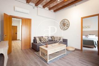 Location Appartement  Passeig lluis companys. Piso en alquiler en el born