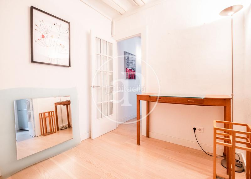 Foto 5d0fd80a-177c-4af0-a92d-e4564a7d3799. Piso  en venta en el born en St. Pere - Sta. Caterina - El Born Barcelona