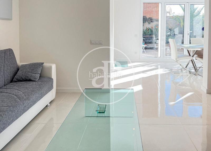 Foto 436e46b3-f372-4a8f-9c5b-bc4cf5f8584a. Location maison avec chauffage dans La Clota Barcelona