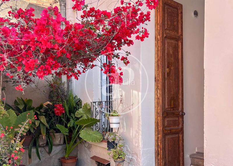 Foto 1204075c-9790-4d89-975f-efbc4e6c65fc. Rent house with heating in La Clota Barcelona