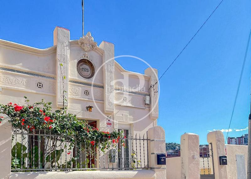 Foto 25f1c70f-a4a9-4c52-8dc7-d4e5cdc83264. Rent house with heating in La Clota Barcelona