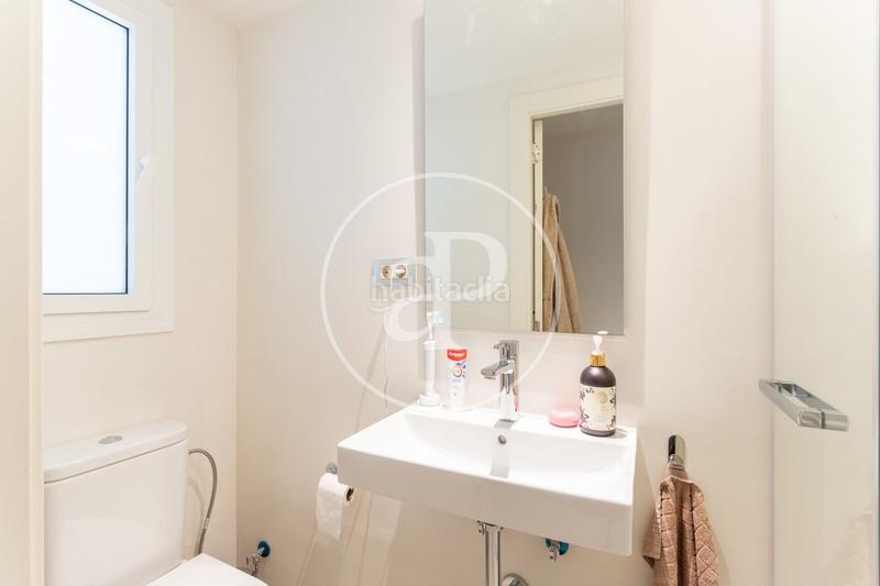 Foto f9370fb1-3bc2-473d-8a03-80e75faadc82. Rent flat with heating parking in Sant Gervasi - Bonanova Barcelona