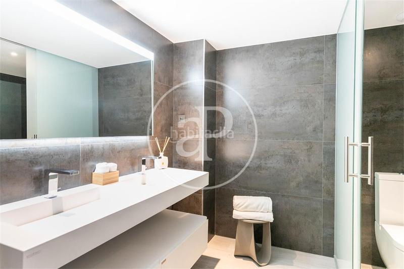 Foto a284e836-b50c-47d3-80a7-a3a046a2f4a9. Appartement 68m<sup>2</sup> avec chauffage piscine dans Finestrelles Esplugues de Llobregat