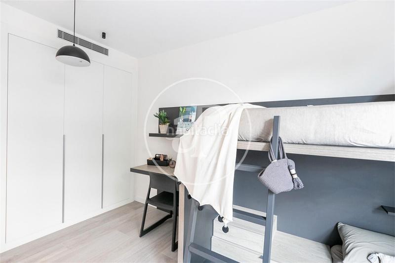 Foto 0af018cb-b869-4ca4-b70f-21f5c20d216a. Attico 137m<sup>2</sup> con riscaldamento piscina in Finestrelles Esplugues de Llobregat