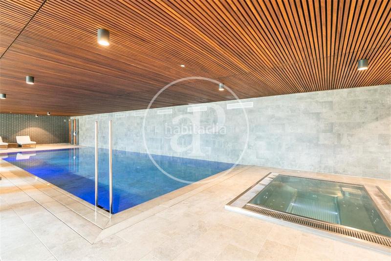 Foto ddb1ef24-8c5b-4cef-a0bc-568b39d107a4. Penthouse 137m<sup>2</sup> with heating pool in Finestrelles Esplugues de Llobregat