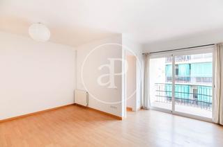 Rent Flat  Carrer de palaudàries. Piso en alquiler en calle palaudaries