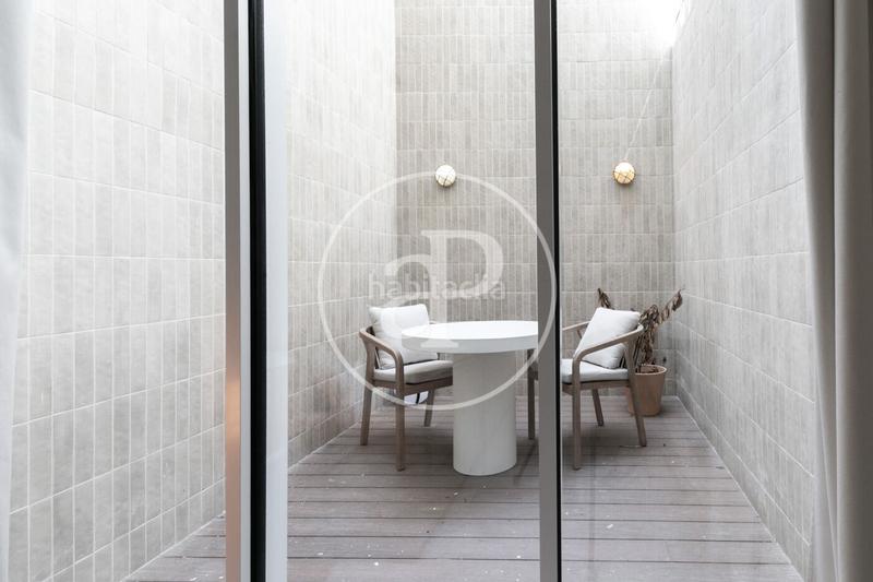Foto 2de8b51e-cfb7-41f4-8f90-577311208e2d. Piso loft en venta en carrer viladomat en La Nova Esquerra de l´Eixample Barcelona