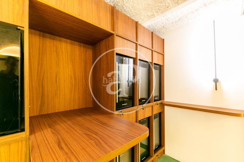 Foto 37145573-5d9e-4d51-aefc-d16afeeef5d4. Piso loft en venta en carrer viladomat en La Nova Esquerra de l´Eixample Barcelona