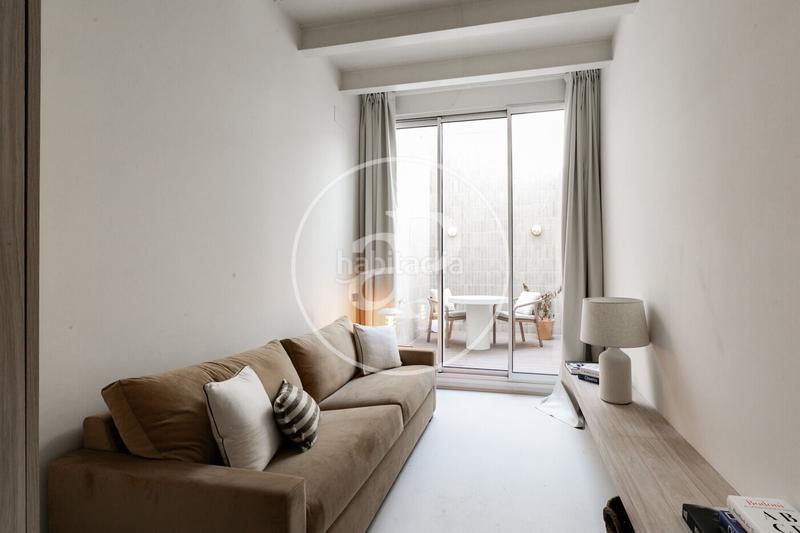 Foto 9598ae52-62f2-4f73-bd9b-b7903fe3062d. Piso loft en venta en carrer viladomat en La Nova Esquerra de l´Eixample Barcelona