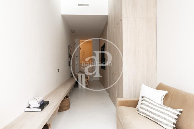 Foto b41f8410-310d-4c42-a595-6794ed64ed7b. Piso loft en venta en carrer viladomat en La Nova Esquerra de l´Eixample Barcelona