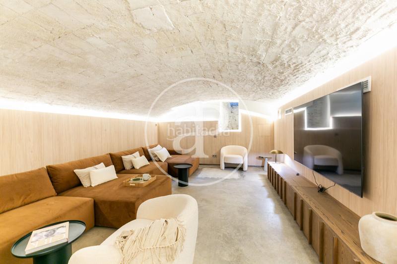 Foto d33f53e7-ed3e-43dd-a7d0-be825b982956. Piso loft en venta en carrer viladomat en La Nova Esquerra de l´Eixample Barcelona