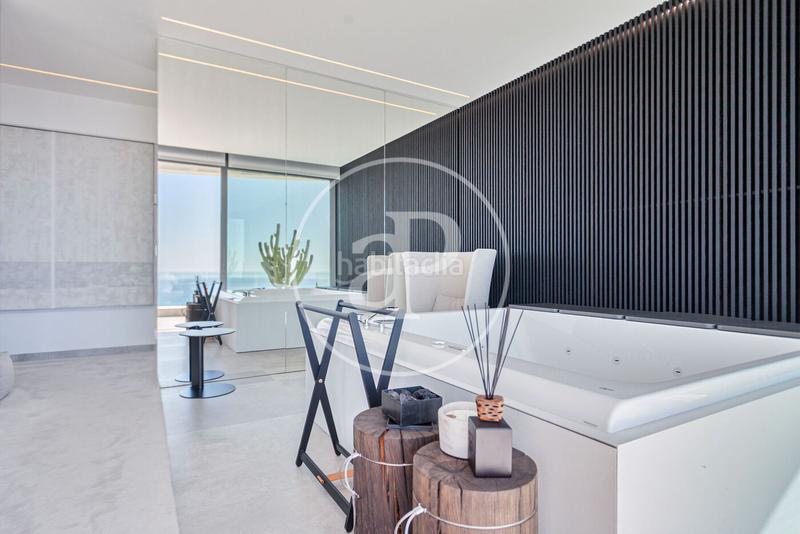 Foto 6d319a5b-8a0f-4977-821f-b8a7cdcd50f2. Maison avec chauffage parking piscine dans Altea hills Altea