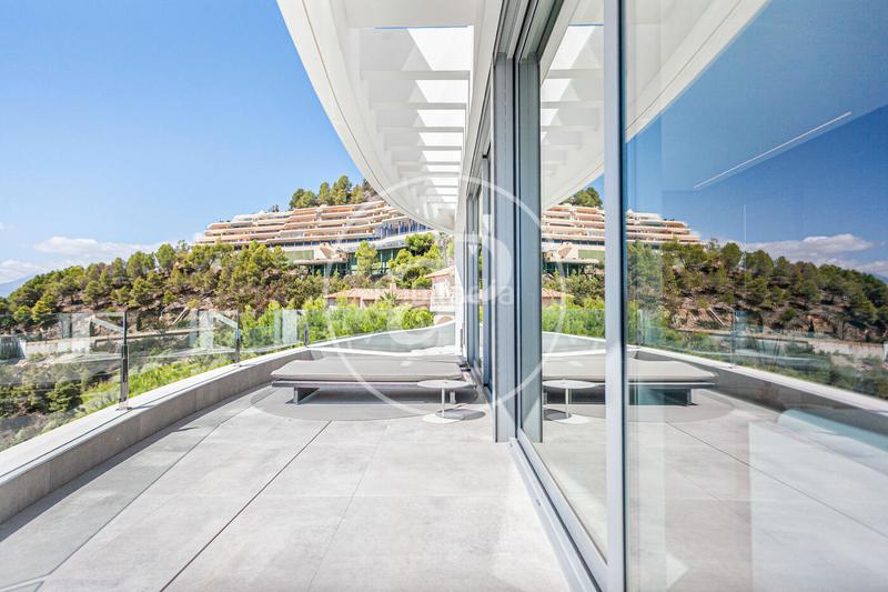 Foto c2cf3551-ba65-4115-962f-f49a2994d31d. Maison avec chauffage parking piscine dans Altea hills Altea