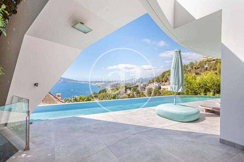 Foto cb7c6d18-a3b3-4fc2-98fc-3578d10517ea. Maison avec chauffage parking piscine dans Altea hills Altea