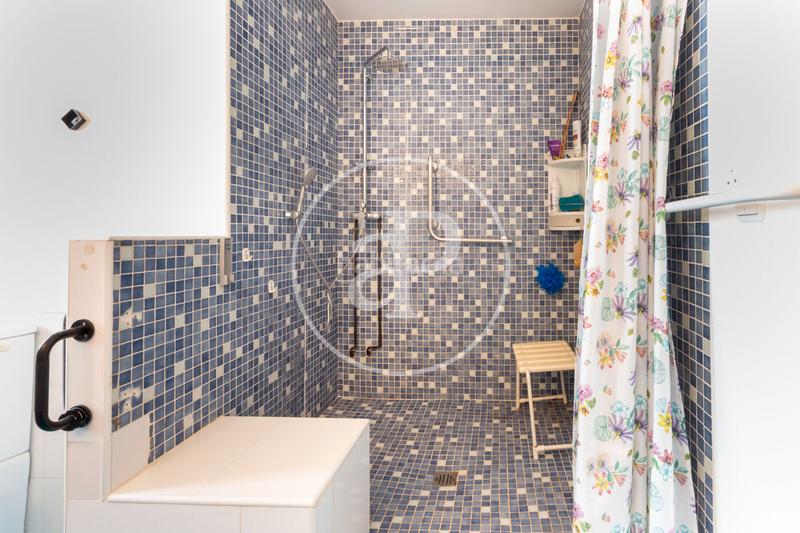 Foto b2f0827c-437b-4d86-8b09-67c03776df09. Attique avec chauffage dans El Grau Valencia