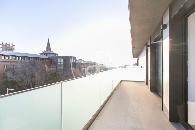 Foto 9bf3055b-b4aa-4784-b1d0-f392318a6cf0. Location appartement avec chauffage parking piscine dans Barcelona