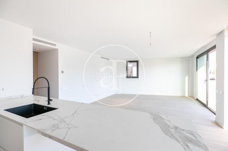 Foto 00ce6366-856f-46e7-8929-65dd365f5c0f. Rent flat with heating parking pool in Sarrià Barcelona