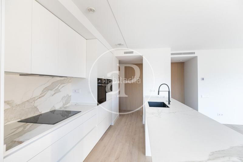 Foto b02f416f-6ed9-4cab-ac88-2b9586579e7b. Rent flat with heating parking pool in Sarrià Barcelona