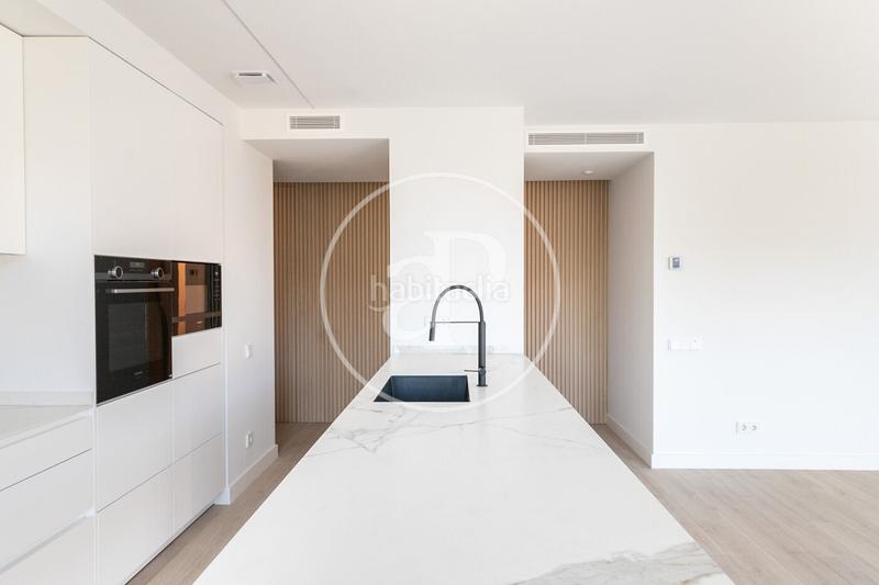 Foto b9de08be-7d58-44b2-ab1a-c7bc72c8011c. Rent flat with heating parking pool in Sarrià Barcelona