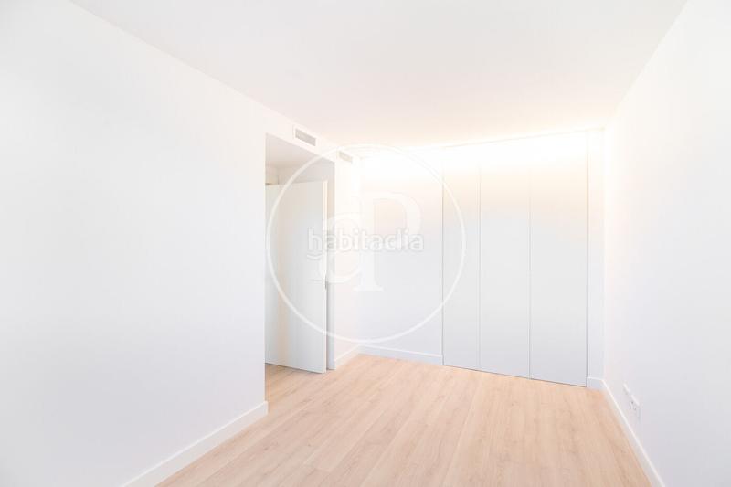 Foto c590774b-c2ed-4d0c-a56a-bfb84da9fc86. Rent flat with heating parking pool in Sarrià Barcelona
