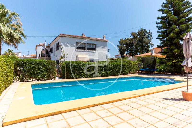 Foto 06897936-cf2c-4678-86b9-6e8bceb62b7b. Casa  en venta en denia en El Montgó Dénia