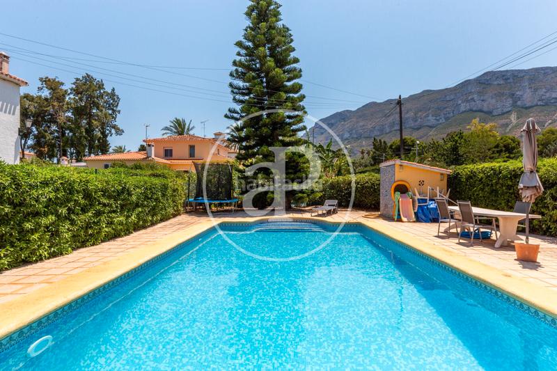 Foto abcb5de4-9bab-4e9b-ae94-5c77b0e873b0. Casa  en venta en denia en El Montgó Dénia