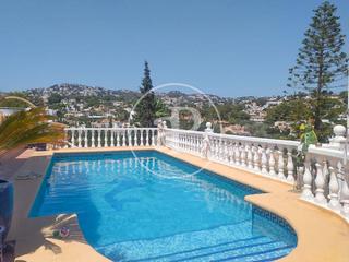 Casa en Cala Advocat-Baladrar. Casa independiente en venta en benissa