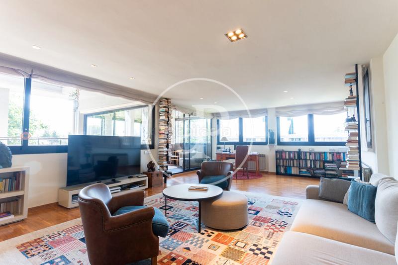 Foto 049a4576-f9cd-489c-8de8-03d581e0957f. Lloguer pis amb calefacció aparcament a Finestrelles Esplugues de Llobregat