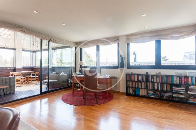 Foto 02291786-1eee-4f5b-81ae-c9db7a98cf4e. Rent flat with heating parking in Finestrelles Esplugues de Llobregat