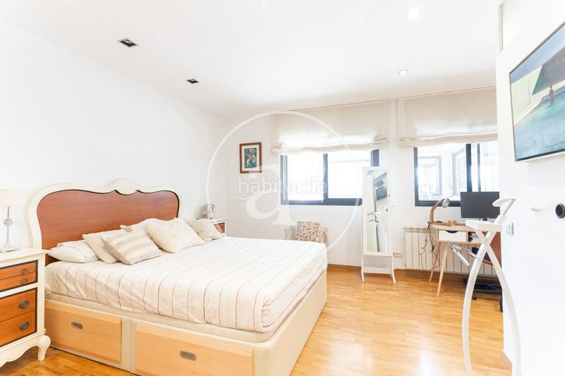 Foto 77c58170-21bf-4a85-8bae-ef320f6d760a. Rent flat with heating parking in Finestrelles Esplugues de Llobregat