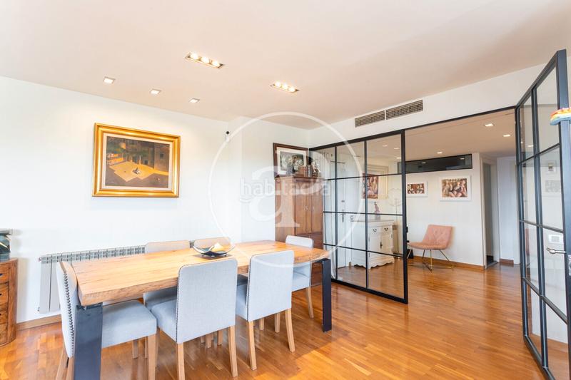 Foto e46b755b-bb6b-4b70-84ba-ab57c9021b15. Rent flat with heating parking in Finestrelles Esplugues de Llobregat